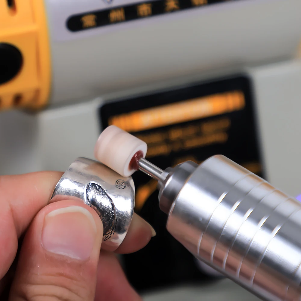 ТМ полировальная машина с регулируемой скоростью используется для ювелирных