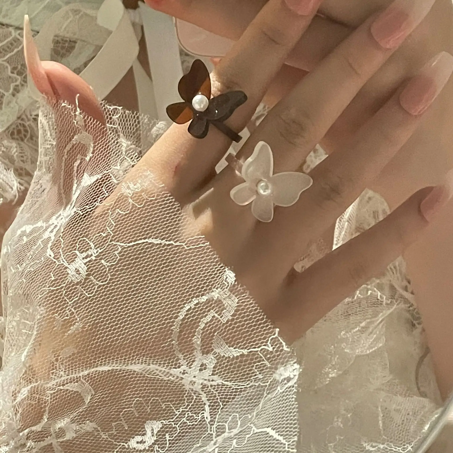 

2021 New Popular Korean Butterfly Resin Ring Fashion Trend Drop Gel Jewelry Factory Direct Sales