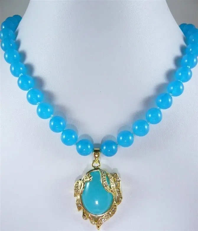 

lady's finest accessory! noble blue jades Necklace + inlaid crystal blue jades pendant