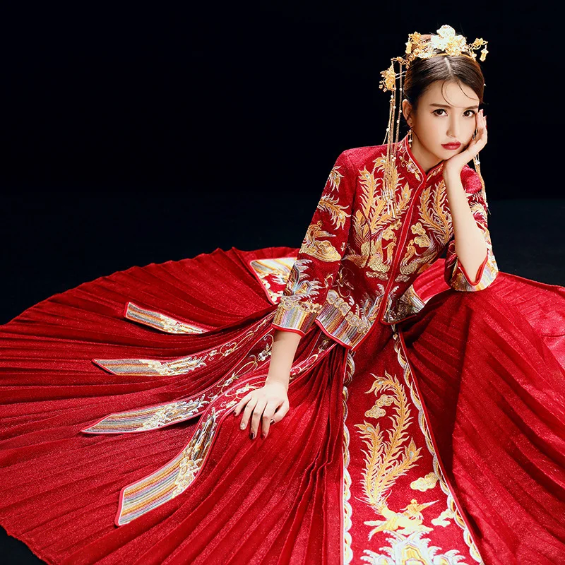 

Платье Свадебное китайское с вышивкой, длинная традиционная одежда для невесты и банкета, Ципао