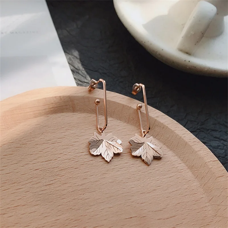 2019 New Titanium Steel Maple Tassel Long Women's Earrings Simple Plant Plating Gold Geometric Stainless Girls | Украшения и