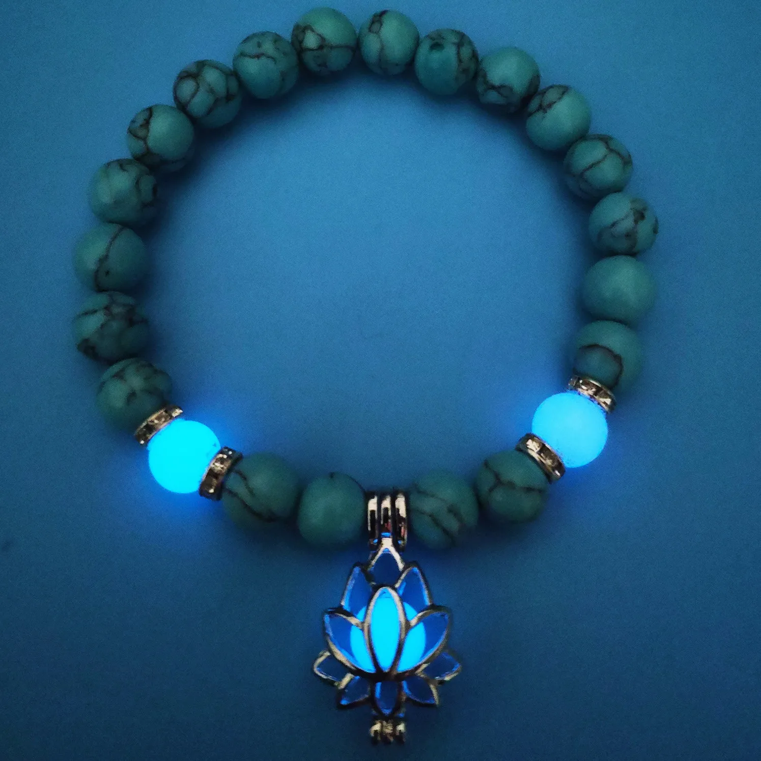 

New Hand Jewelry Turquoise Beads Bracelet Halloween Hot Selling Yoga Energy Luminous Lotus Elastic Beading Bracelet