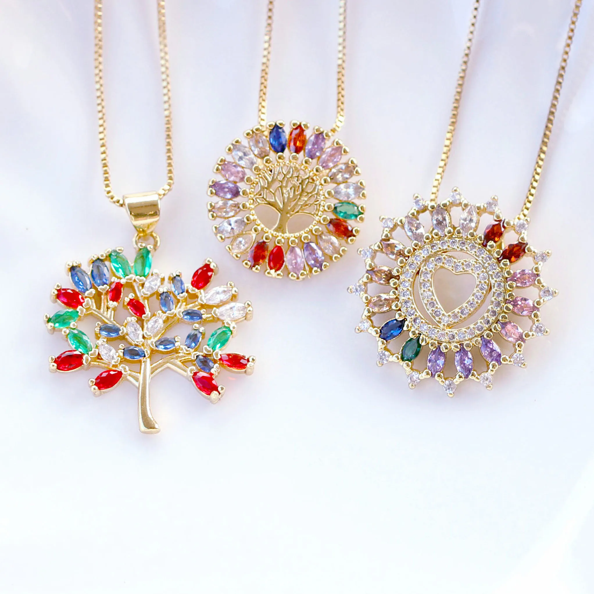 

Top Quality Copper Crystal Heart Necklace Women Charm Jewelry Rainbow Cubic Zircon Round Pendant Necklace For Female Girls Chain