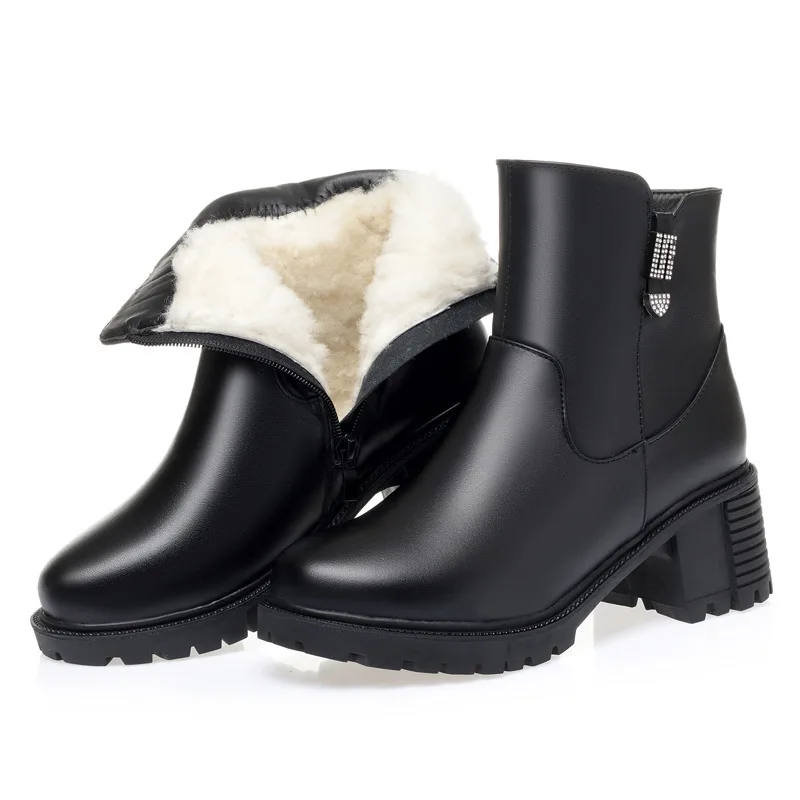 

2020 New Fashion Rhinestone Genuine Autumn Single Boots Women's Boots Large Size Warm Plush Wool Winter Shoes Woman Snow Boots