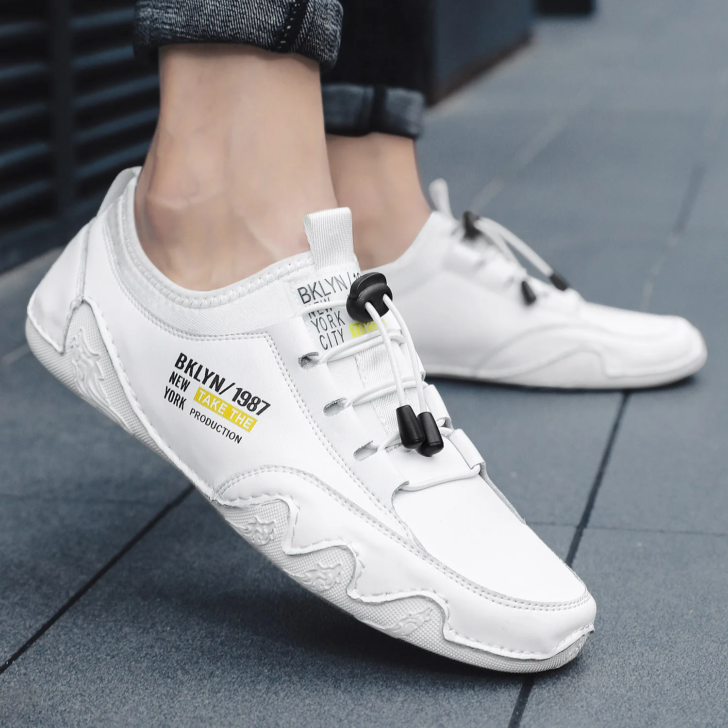 Лоферы мужские из натуральной кожи повседневная обувь для вождения плоская