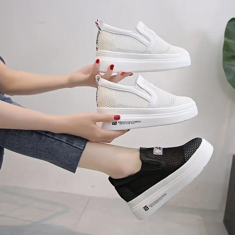 

Thick-soled Sandals Women Slippers Muffin Soles 2021 New Summer Breathable Mesh Hollow Light White Platform Shoes Woman Sneakers
