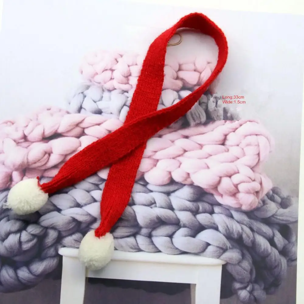 

Рождественские вязаные шарфы с помпонами