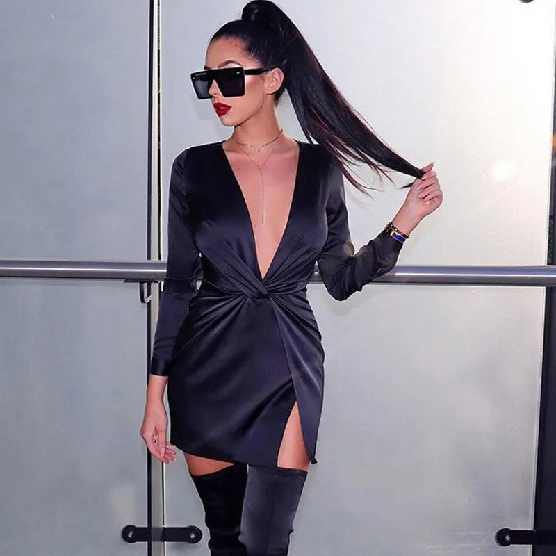 Женское атласное мини платье с драпировкой шелковое глубоким v образным вырезом