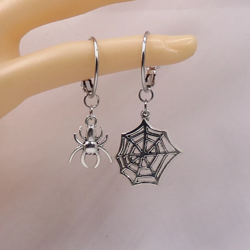 

1pair Punk Style Korean Cute Halloween Specter Spider Earrings, Asymmetrical Earrings, Fashion women Hoop Earrings Lover Gifts