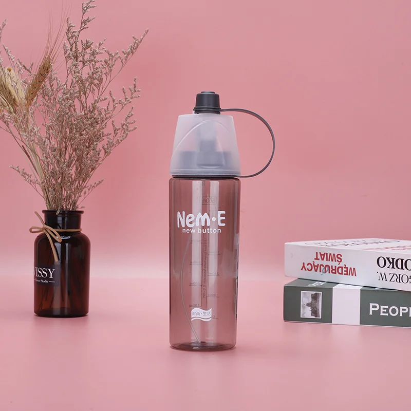 Пластиковая бутылка с распылителем USSC для воды спортивный чайник на открытом