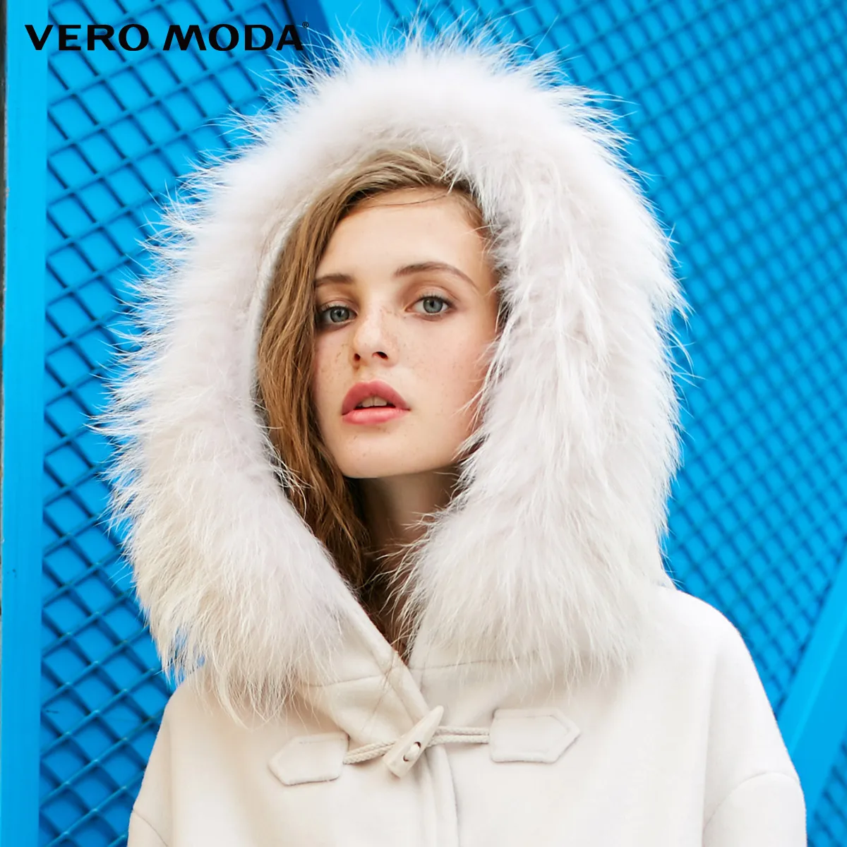 Vero Moda женский воротник из енота Роговая кнопка зима с капюшоном длинный 80%