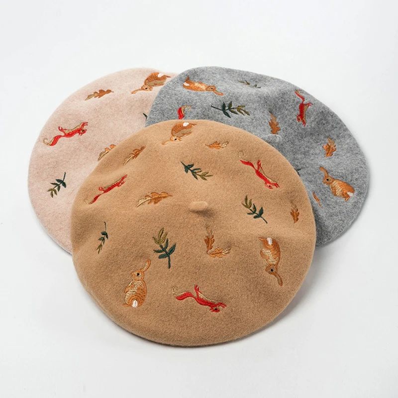 Korean Autumn And Winter New Rabbit Squirrel Leaves Embroidered Wool Wool Beret Artist Hat Wool Hat