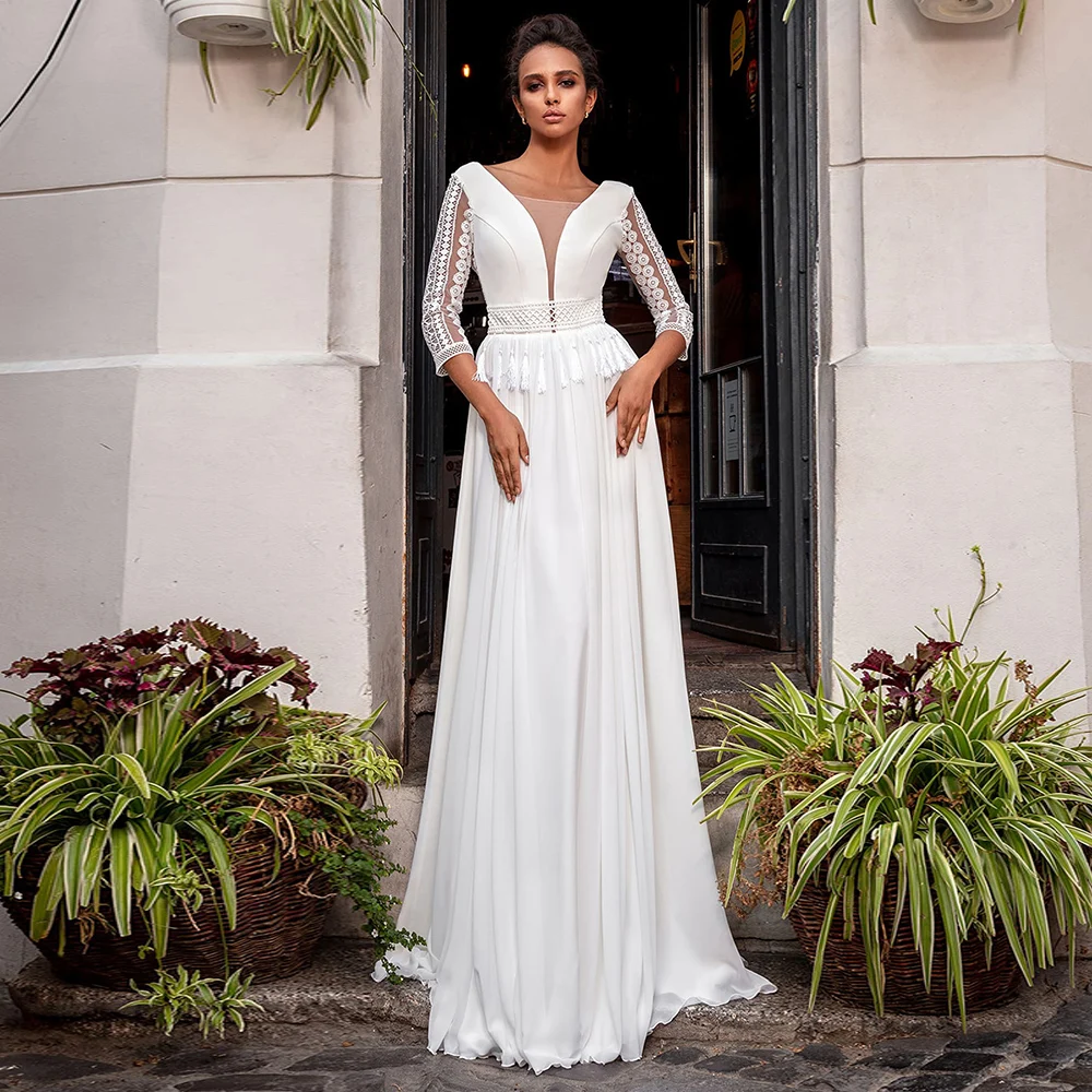 

Charming Scoop Neck A Line Bridal Gowns 2021 Lace Applique Three Quarter Sleeve Tassel Chiffon Wedding Dress with Slit