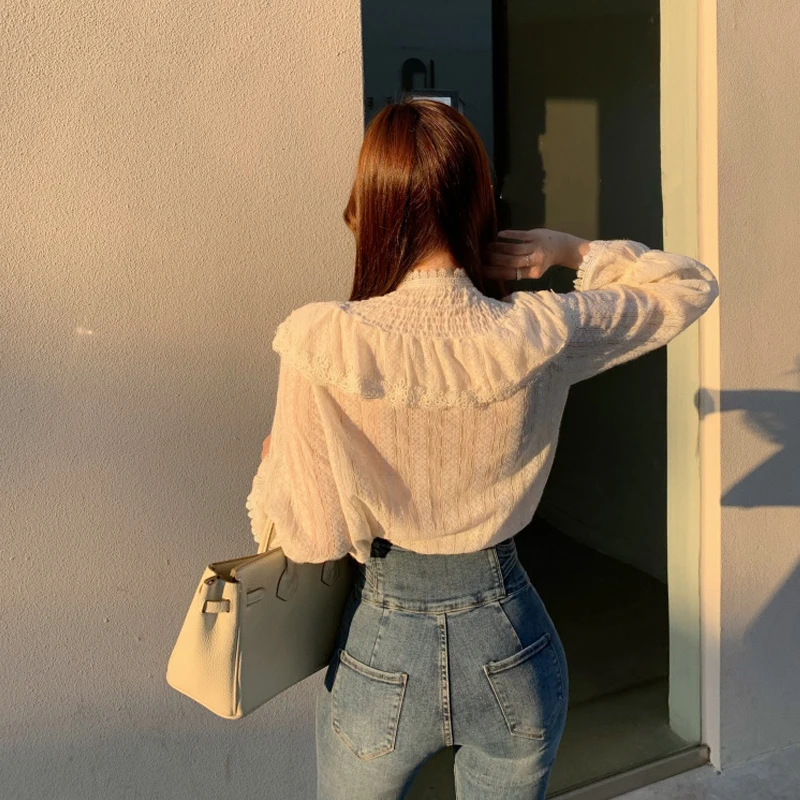 

Fashion Ruffled Lace Bottoming Shirt Women's Autumn and Winter 2020 New Trumpet Sleeve Shirt Temperament Cardigan Top UK605