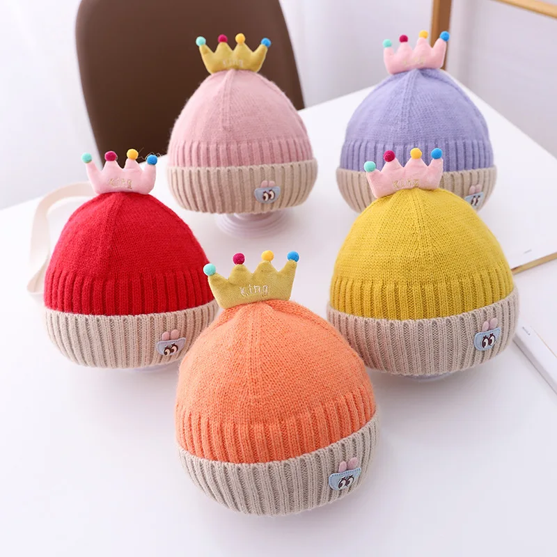 Мультяшной короной конфеты Цвет одинаковая детская вязаная шапка 2020 Новая