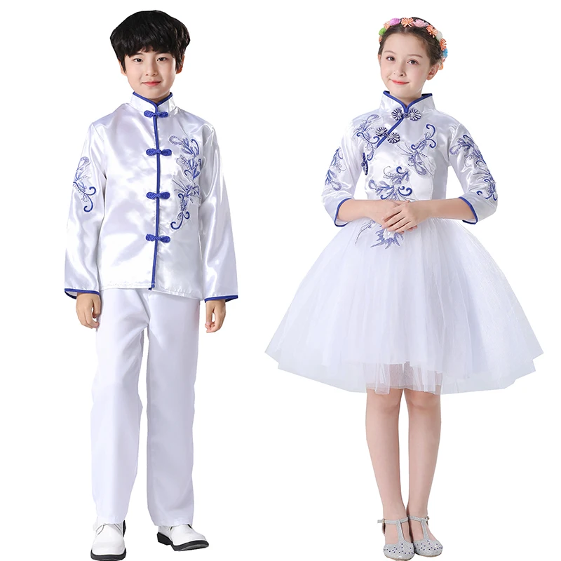 Летний детский костюм в китайском стиле из синего и белого фарфора для