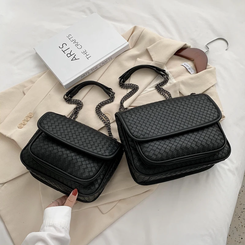 

Autumn and Winter New Ladies Shoulder Bag Fashion Woven Handbags Pure Color Luxury Designer Handbags Casual Messenger Bag