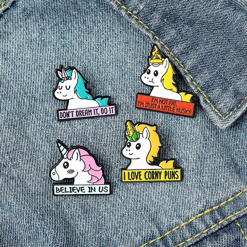 

Cute Color Animal Brooch Creative Cartoon Real Horse Brooch Animal Horse Brooch Bag Lapel Pin Badge Jewelry Gift for Friends