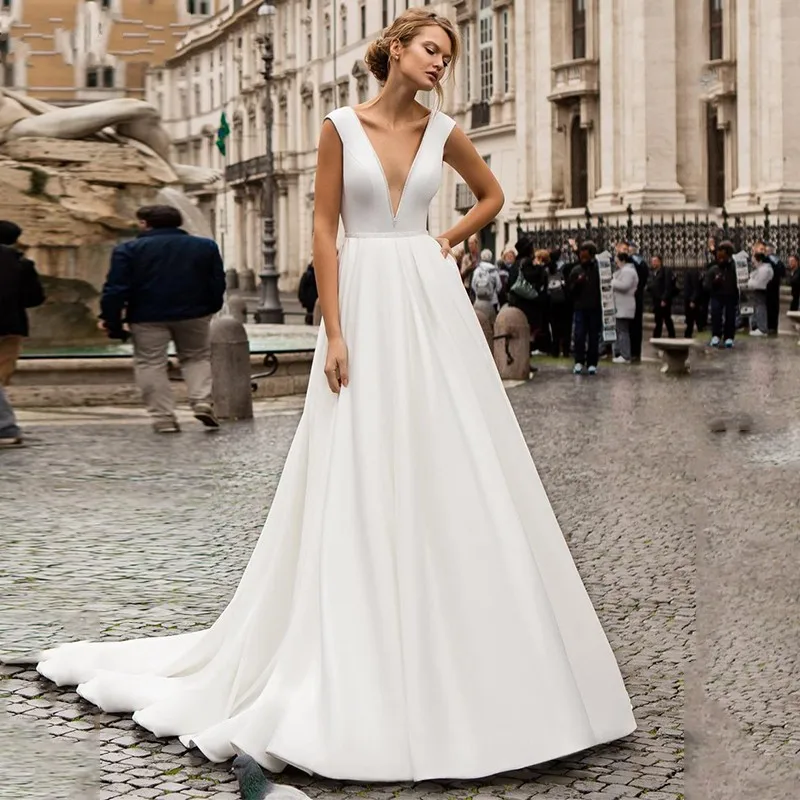 

Атласные свадебные платья а-силуэта с глубоким V-образным вырезом, модель бохо, свадебные вечерние платья с открытой спиной и бисером, свадебное платье со шлейфом