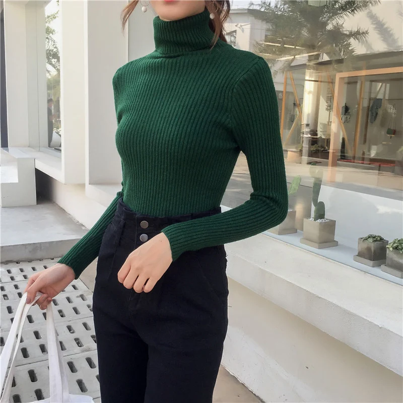 Женский трикотажный свитер-водолазка с длинным рукавом черный/белый теплый