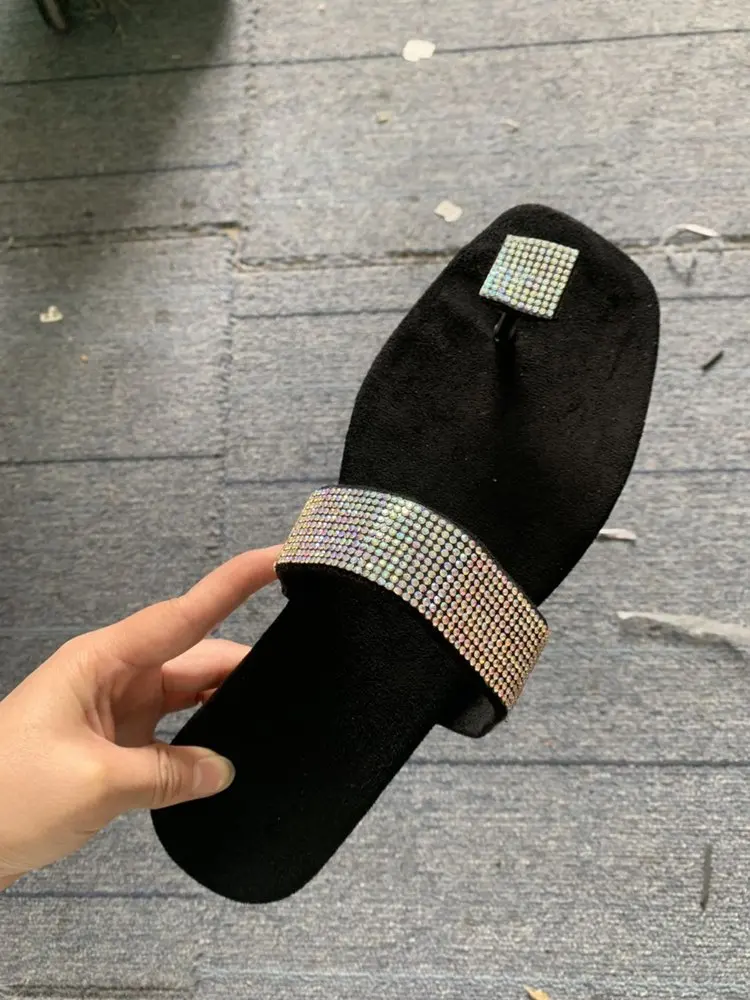 

Women Sandals Bling Flat Sandals 2020 Summer Shoes Woman Flip Flop Plus Size 43 Beach Shoes Sandalias Mujer Sandals Without Heel