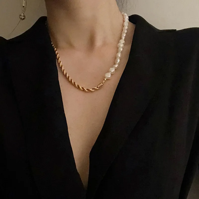 

Baroque Necklace Vintage Asymmetry Pearl Beads Chain Twisted Chain Splicing Elegant Luxury Choker Necklace For Party Wedding