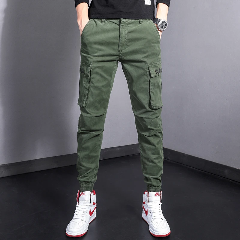 Newly Streetwear Fashion Men Jeans Slim Fit Big Pocket Casual Cargo Pants Men Overalls Korean Style Hip Hop Joggers Trousers