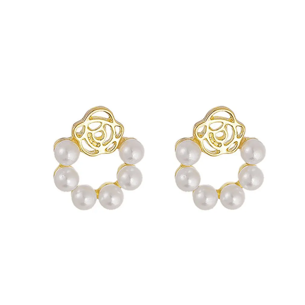 

Silver Needle Korean Petal Pearl Temperament Net Red Female Small And All-match Fashion Stud Earrings