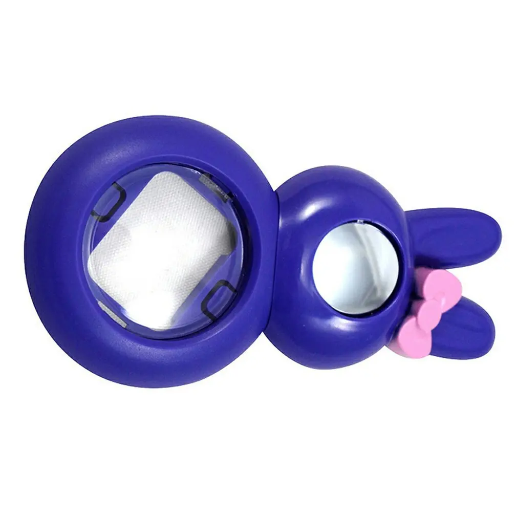 Крупным планом объектив с зеркалом для селфи кроликом классический дизайн Fujifilm