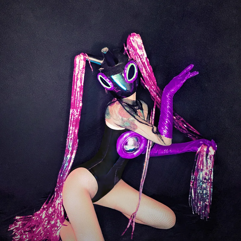 Горящий человек трансвеститом костюмы черные кожаные боди рейв шлем