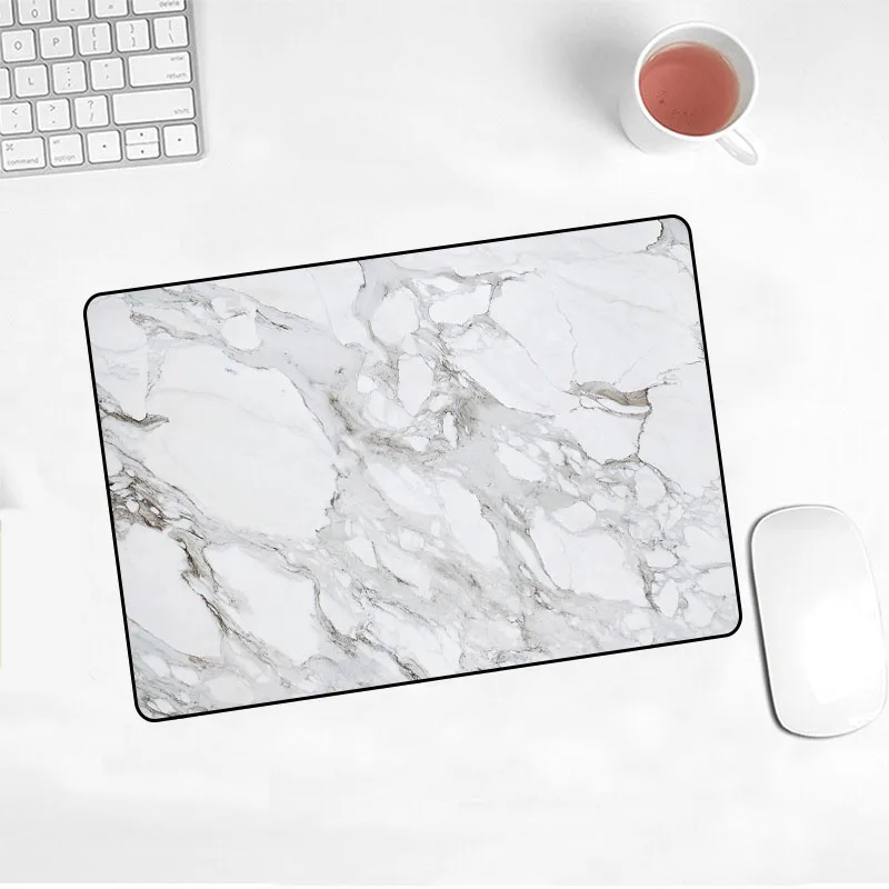 Игровой коврик для мыши XGZ компактный в золотистую и белую полоску с мраморным