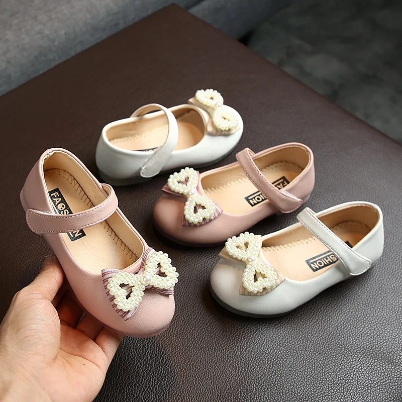 

Spring and Autumn Fashion Faux Leather Girl Shoes Lovely Pearl Bow Girl Main Shoes Size 22-31