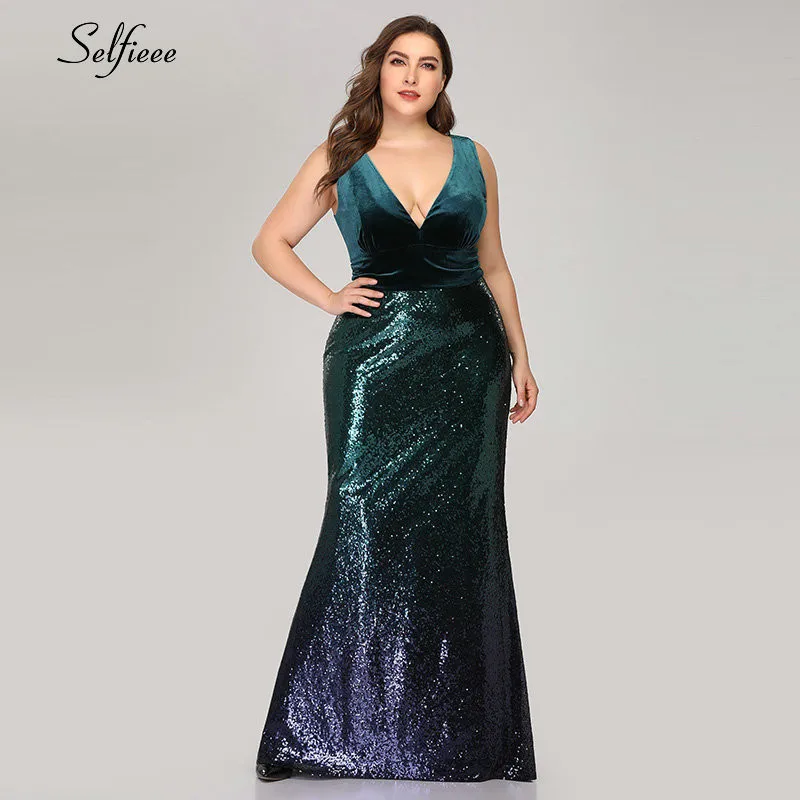 Женское бархатное вечернее платье без рукавов длинное облегающее Русалка с