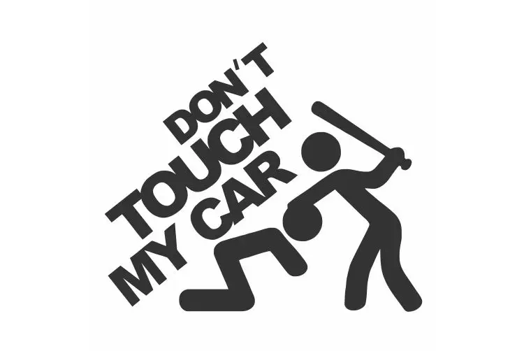 Надпись Don't Touch My Car фото на машину фреска одного человека ударит палочкой