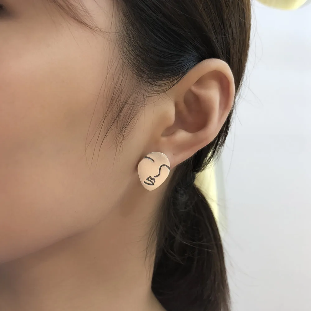 Женские серьги-гвоздики из серебра 925 пробы в стиле панк