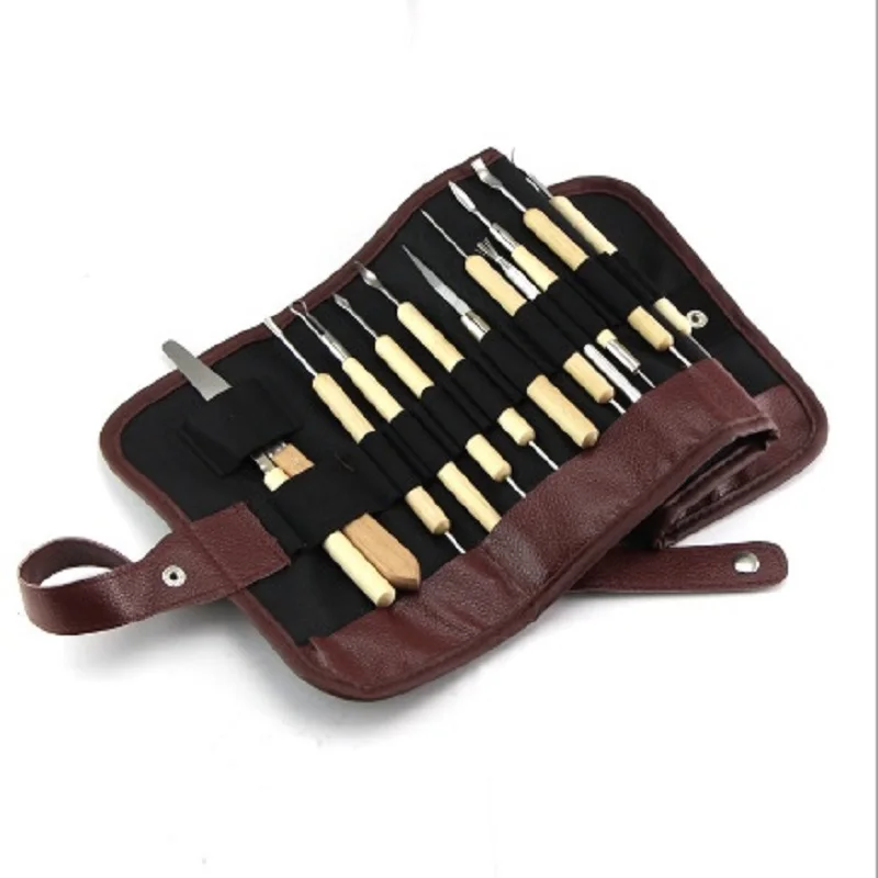 Набор инструментов для скульптуры из полимерной глины: 22 шт., с резцами различной формы и деревянными ручками.