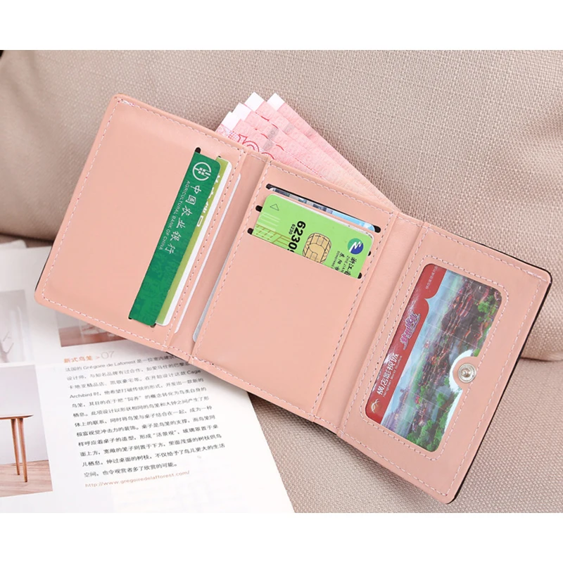 Маленький симпатичный женский кошелек короткий кожаный бумажник в 3 сложения