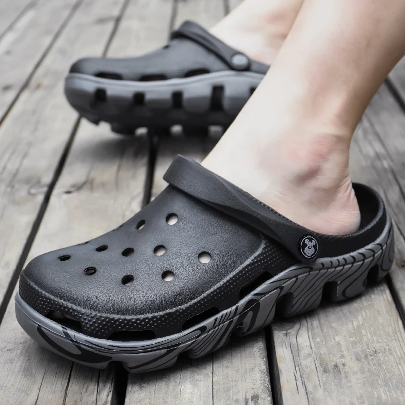 

Plus Size 39-46 Summer Men's Clogs Slip On Breathable Water Beach Sandals Garden Shoes Quick-Drying Mules For Men High Quality