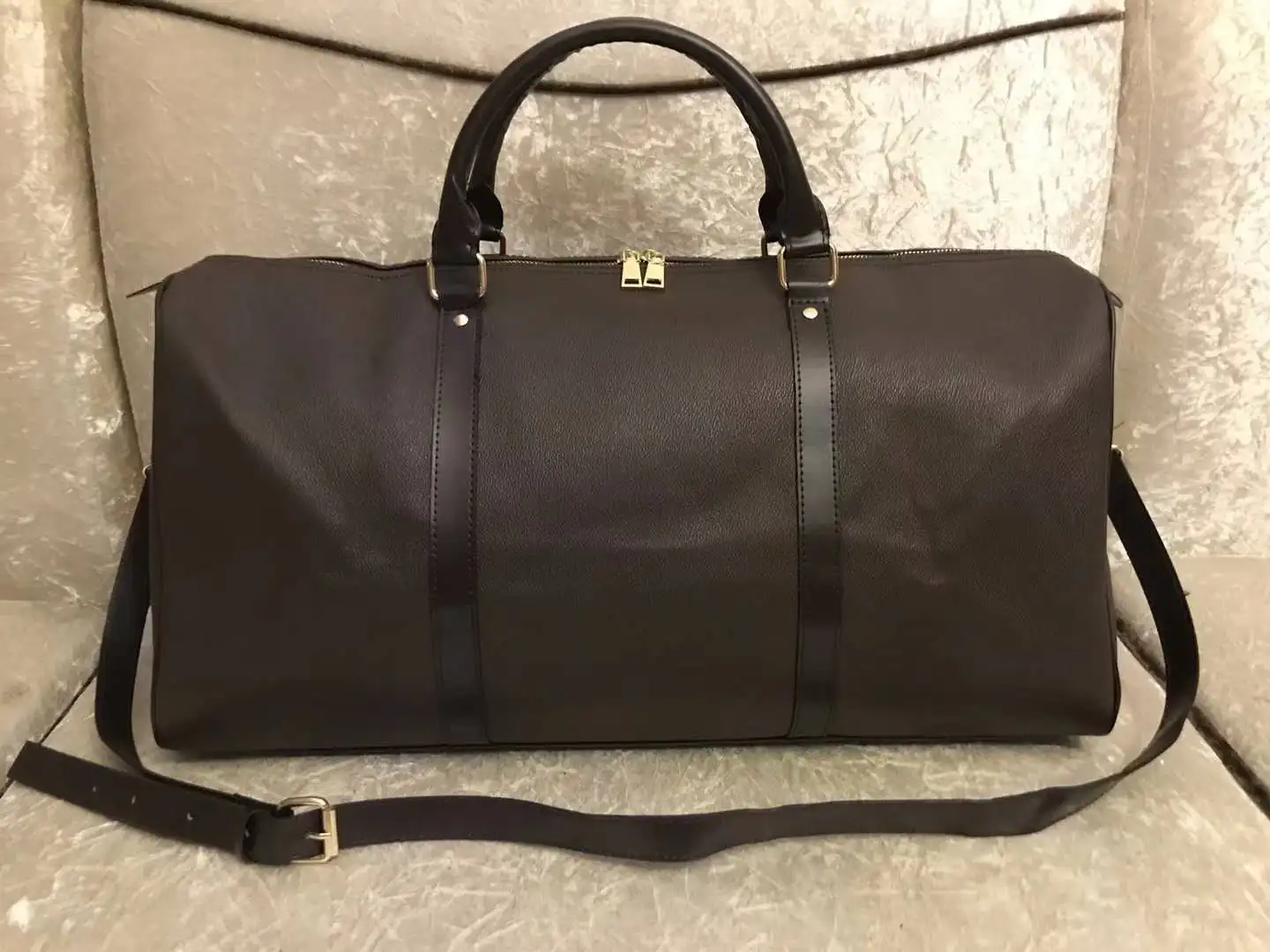 

2019 men duffle bag women travel bags hand luggage travel bag men pu leather handbags large cross body bag totes 55cm