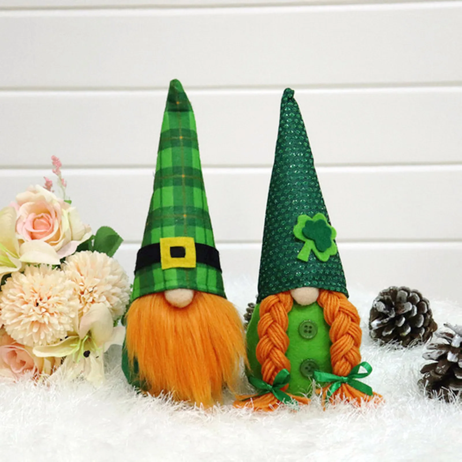 

A Gift Present St Patrick's Day Decorations Green Trefoil Cute Faceless Doll Figurines & Miniatures Valentines Day Gift