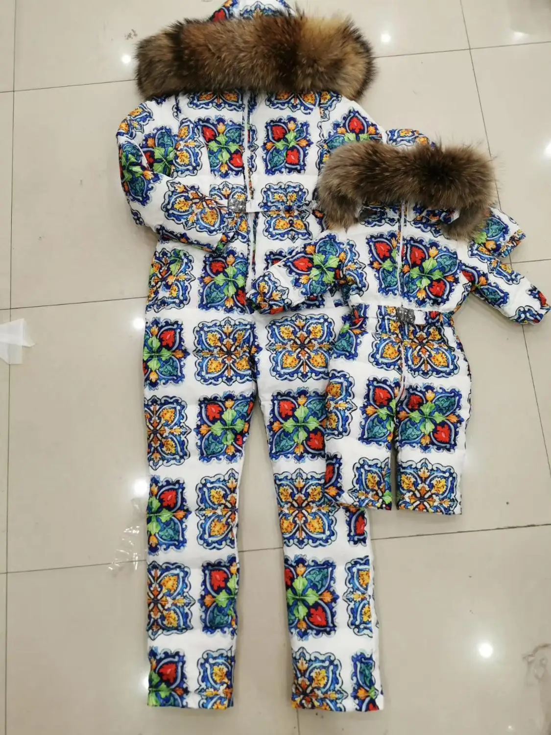 Супер меховой 2019 зимний комбинезон для женщин белый пуховик на утином пуху