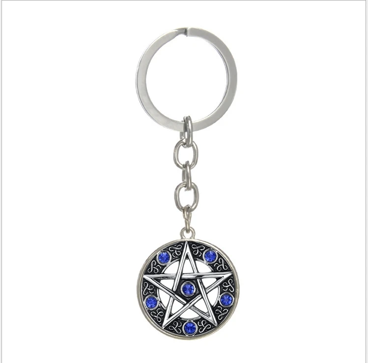 

2019 new fashion retro style jewelry five-pointed star pendant keychain,