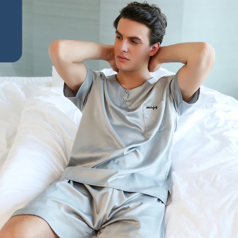 

2021 Satin Silk Pajamas Shorts For Men Rayon Silk Sleepwear Summer Male Pajama Set Soft Nightgown For Men Pyjamas