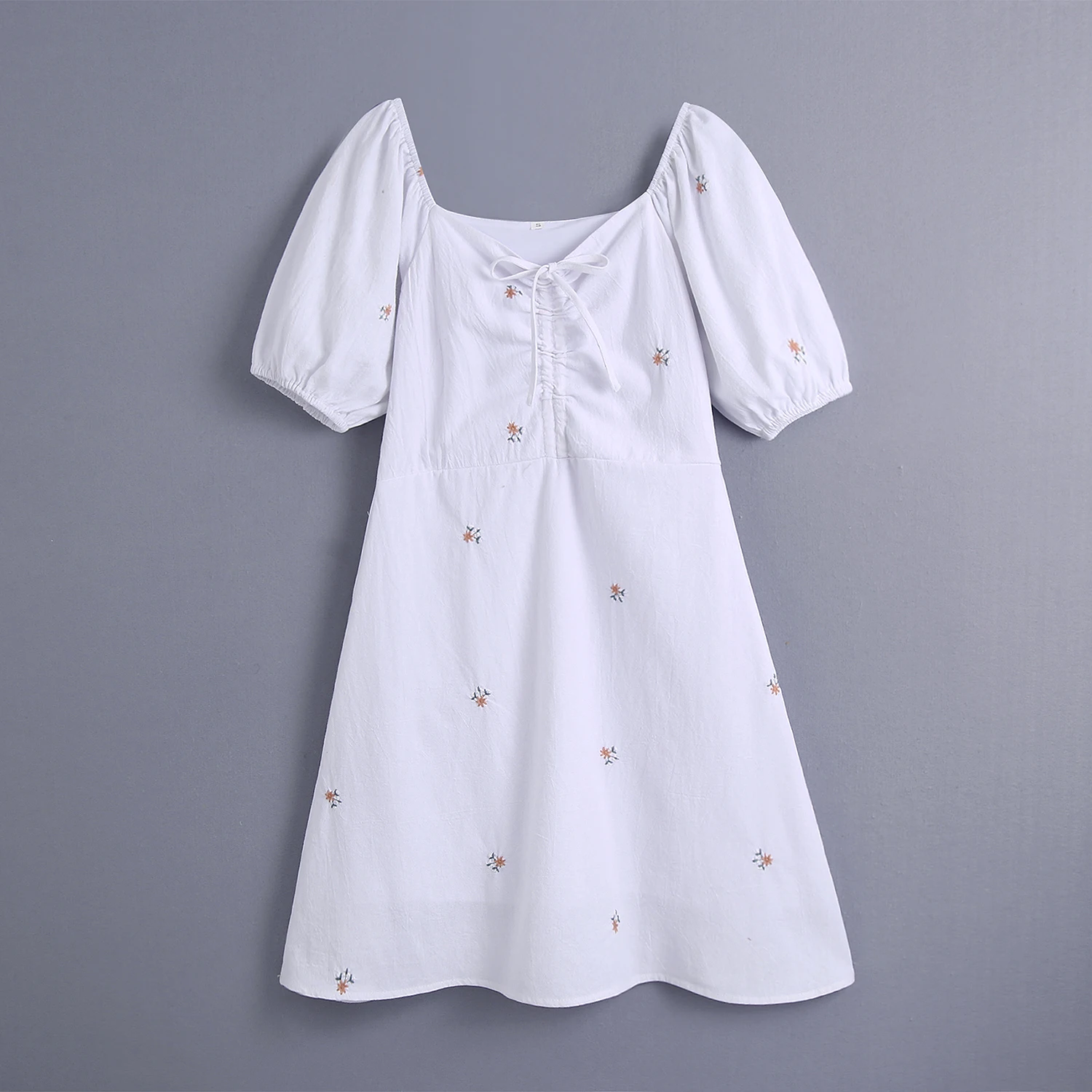 

JC·KILIG 2021 Square Neck Embroidered Dress B1557