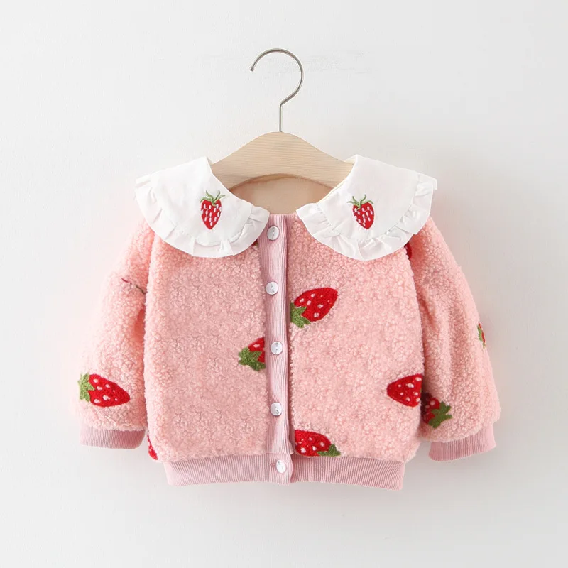 Pink Милый вязаный кардиган для девочек, осенне-зимняя одежда куртка с длинными рукавами и рисунком клубники для малышей кружевной свитер для девочек, джинсовые топы для девочек - Цвет: Pink