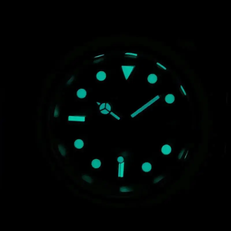 

Japanese NH35 movement watch Mechanical Waterproof 40mm automatic C4 Luminous Sapphire Crystal stainless steel case Men's watch