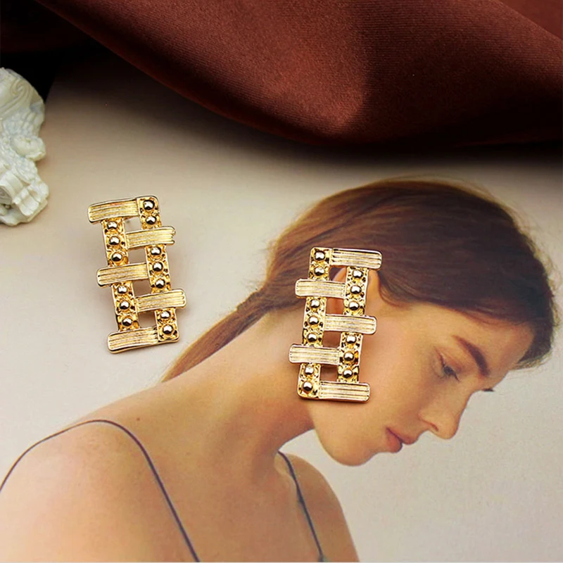 Модные металлические серьги гвоздики неправильной геометрической формы круглые