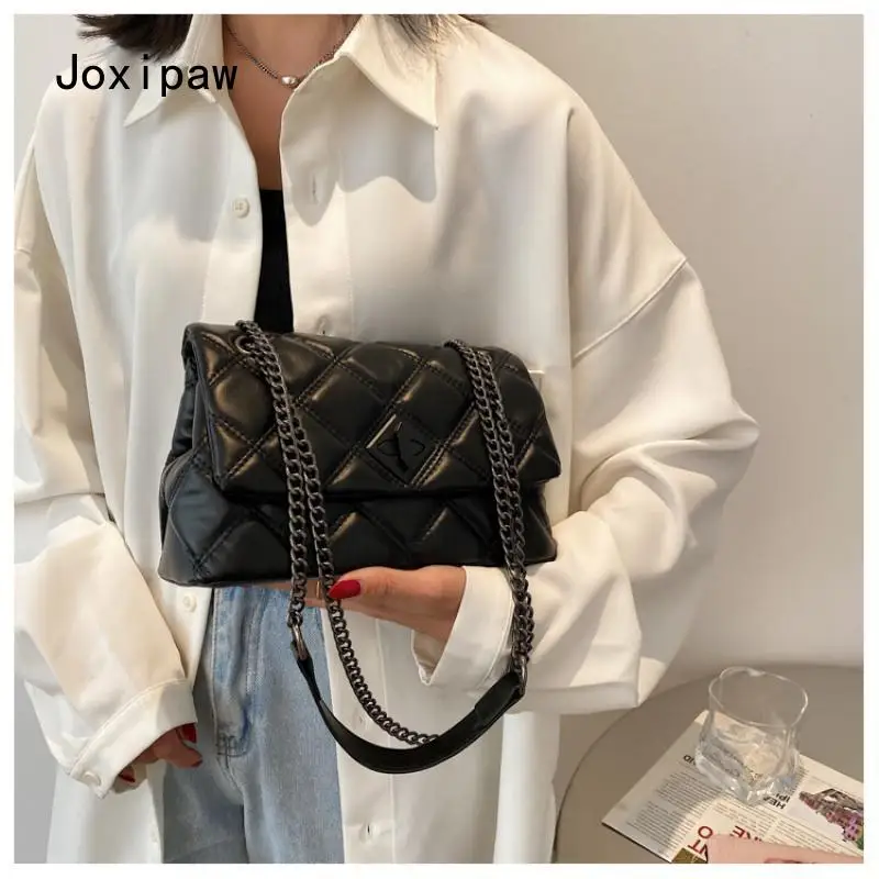 Женская маленькая сумка-мессенджер из искусственной кожи с вышивкой и цепочкой