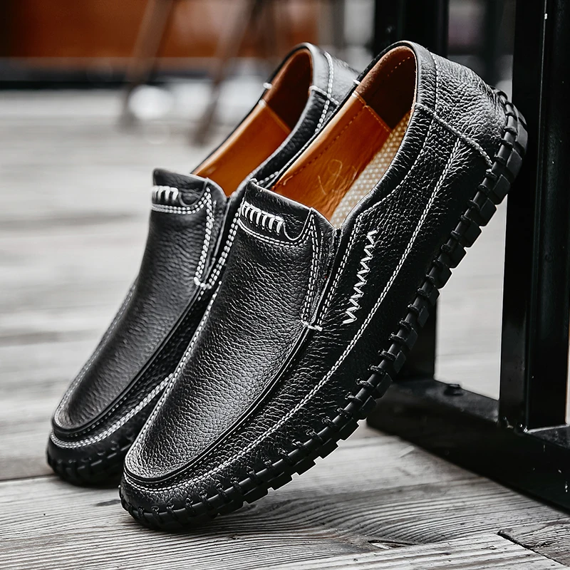

Мягкие мужские кожаные мокасины, весенние Мокасины, модные лоферы, прошитая обувь ручной работы на плоской подошве, низкие Туфли, большие ра...