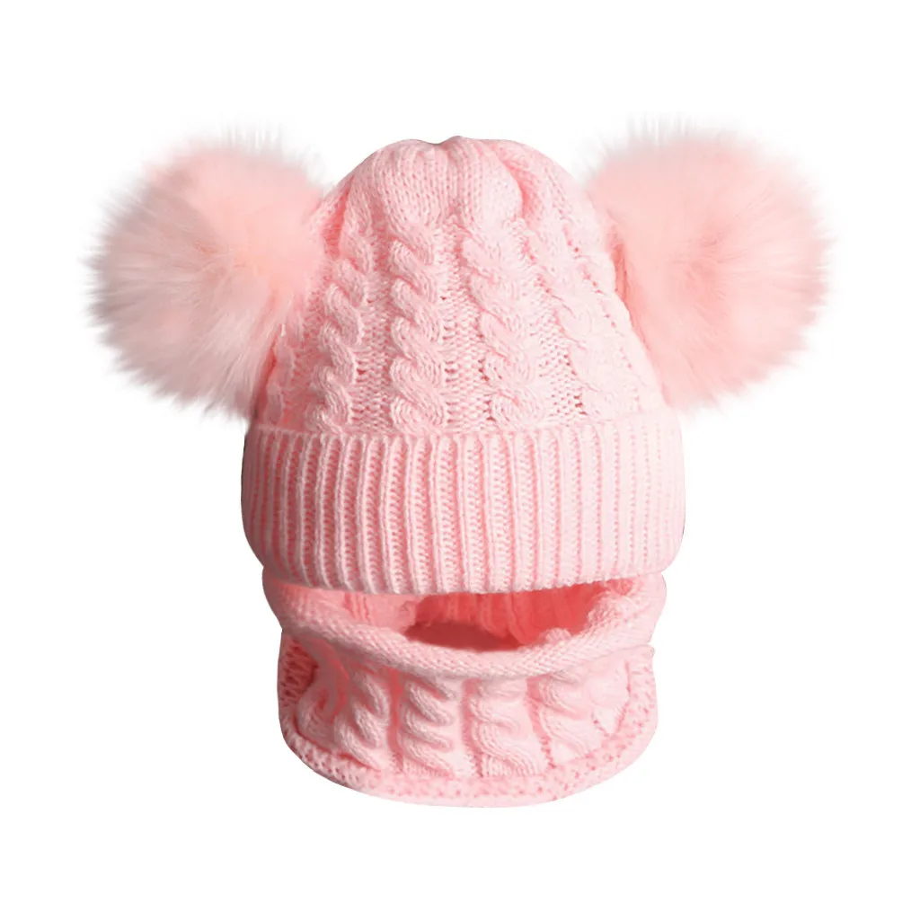 Теплая зимняя детская шапка + нагрудник шарф с меховым помпоном вязаная